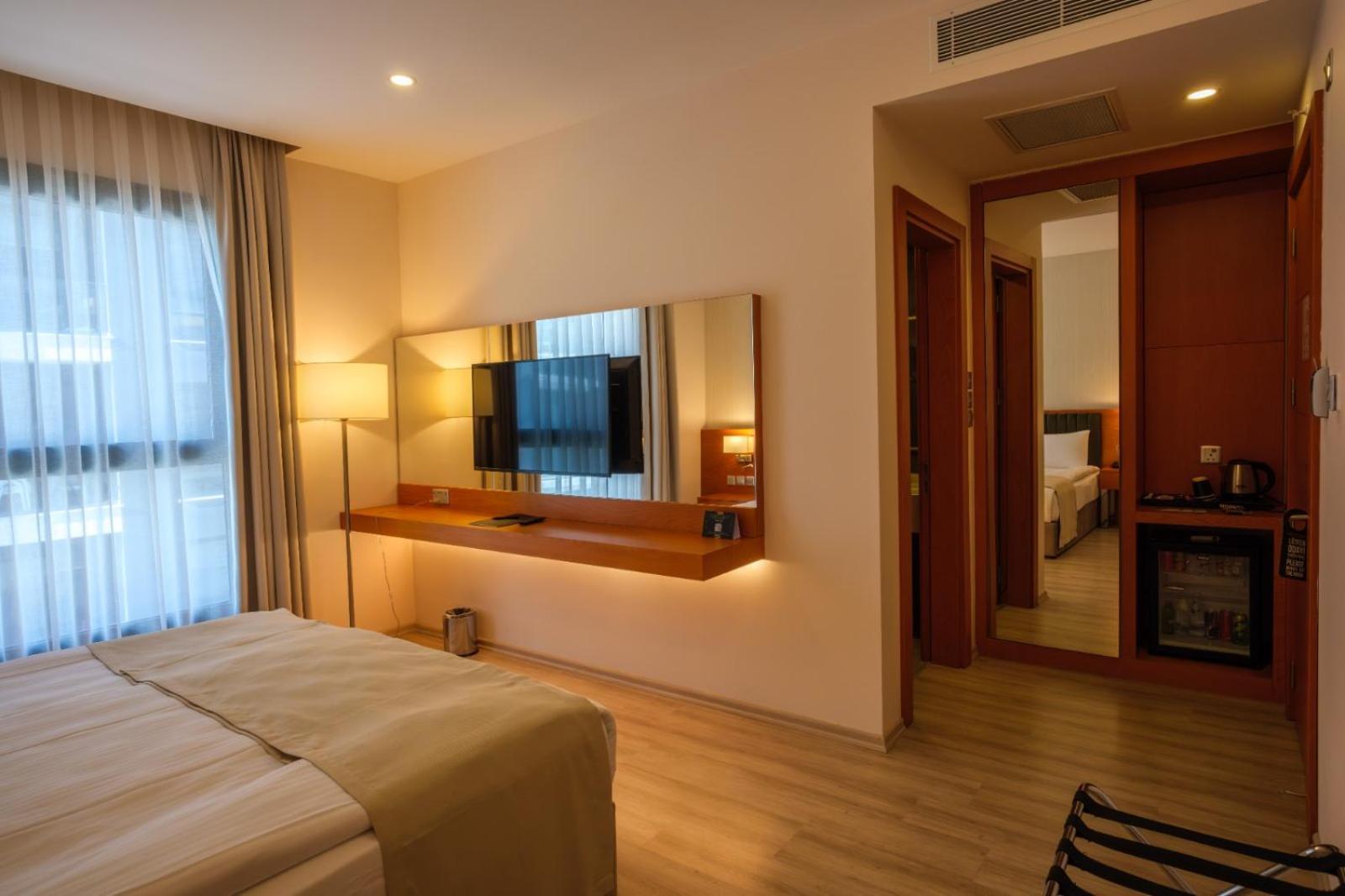 Caddem Inn Hotel Famagusta  Exterior photo