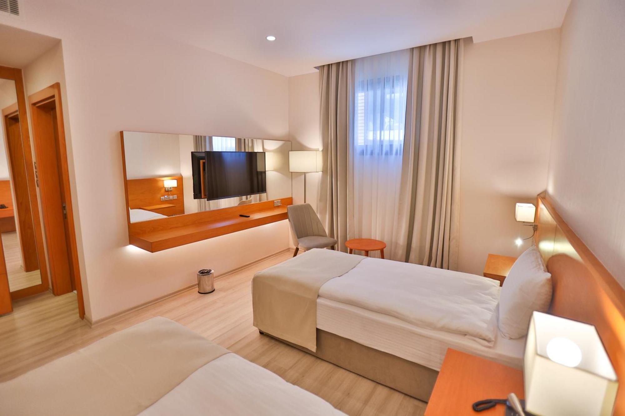 Caddem Inn Hotel Famagusta  Exterior photo